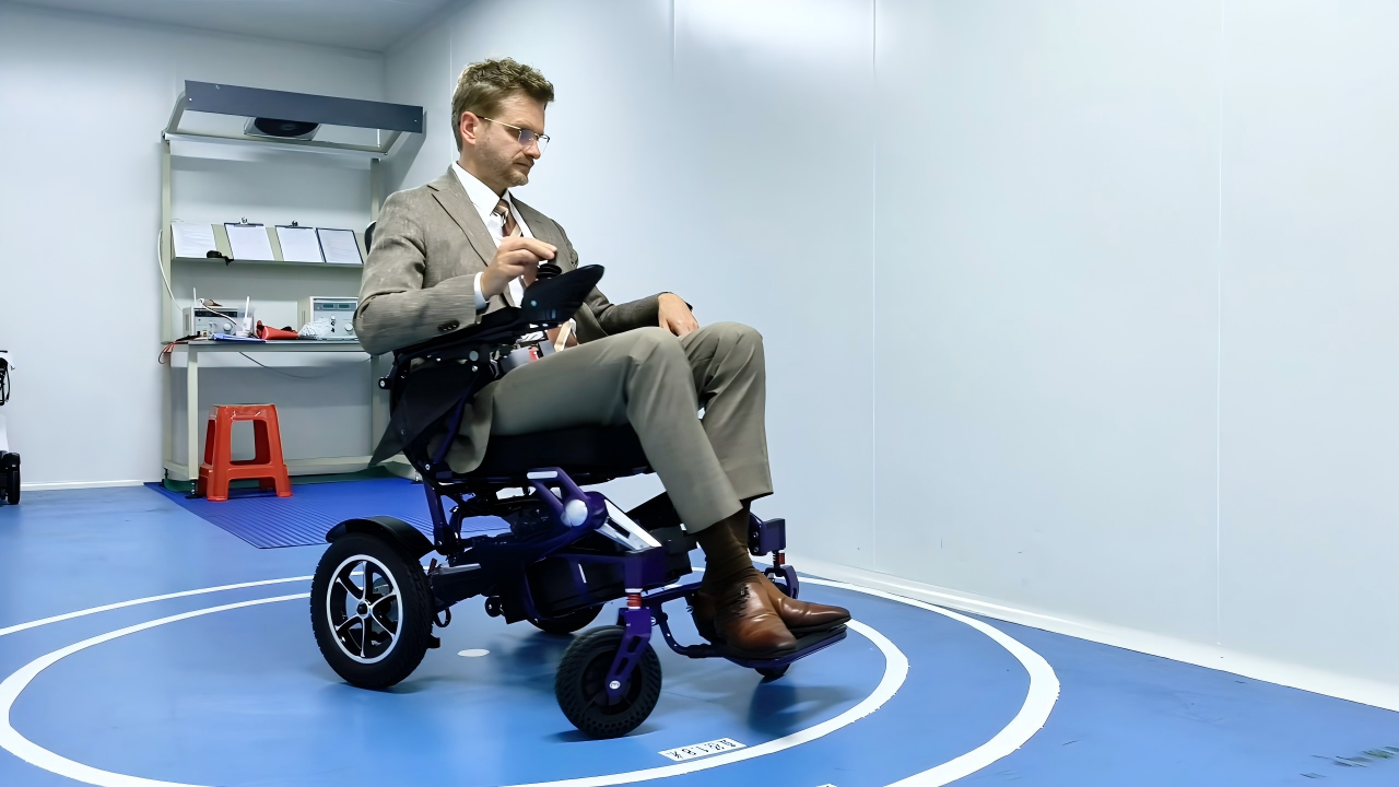 Power wheelchair turning radius test